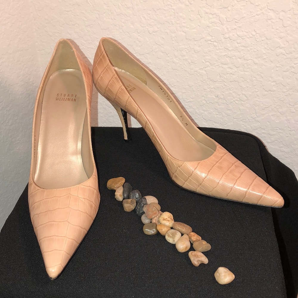 Stuart Weitzman Salmon Leather Shoes
